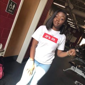 Meet your Posher, Amyia